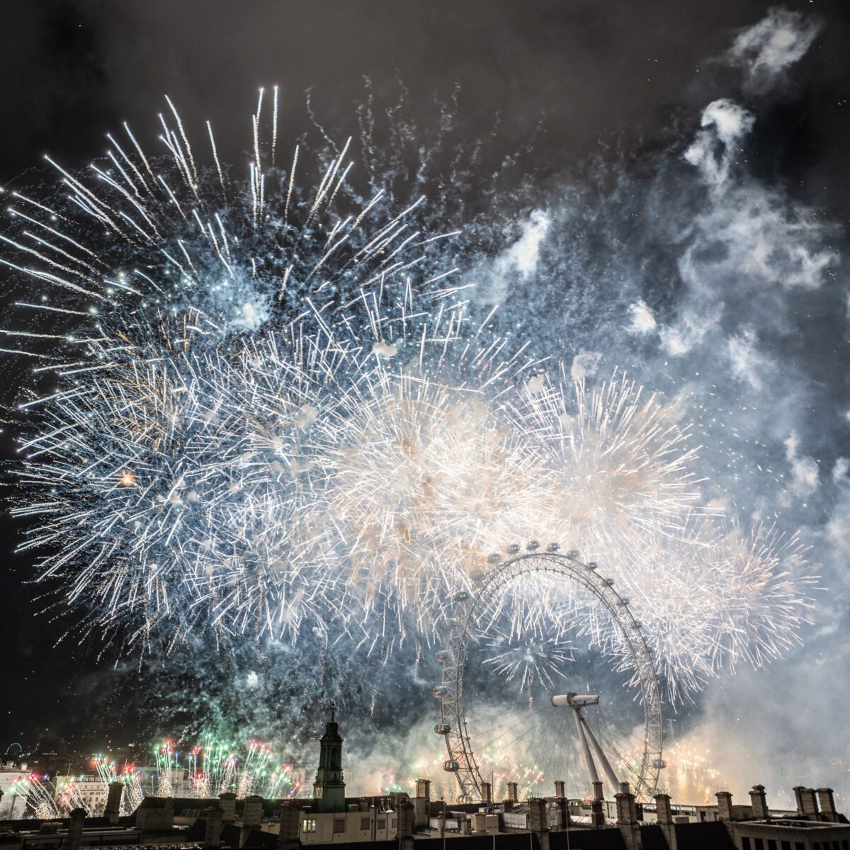 londons new years eve fireworks